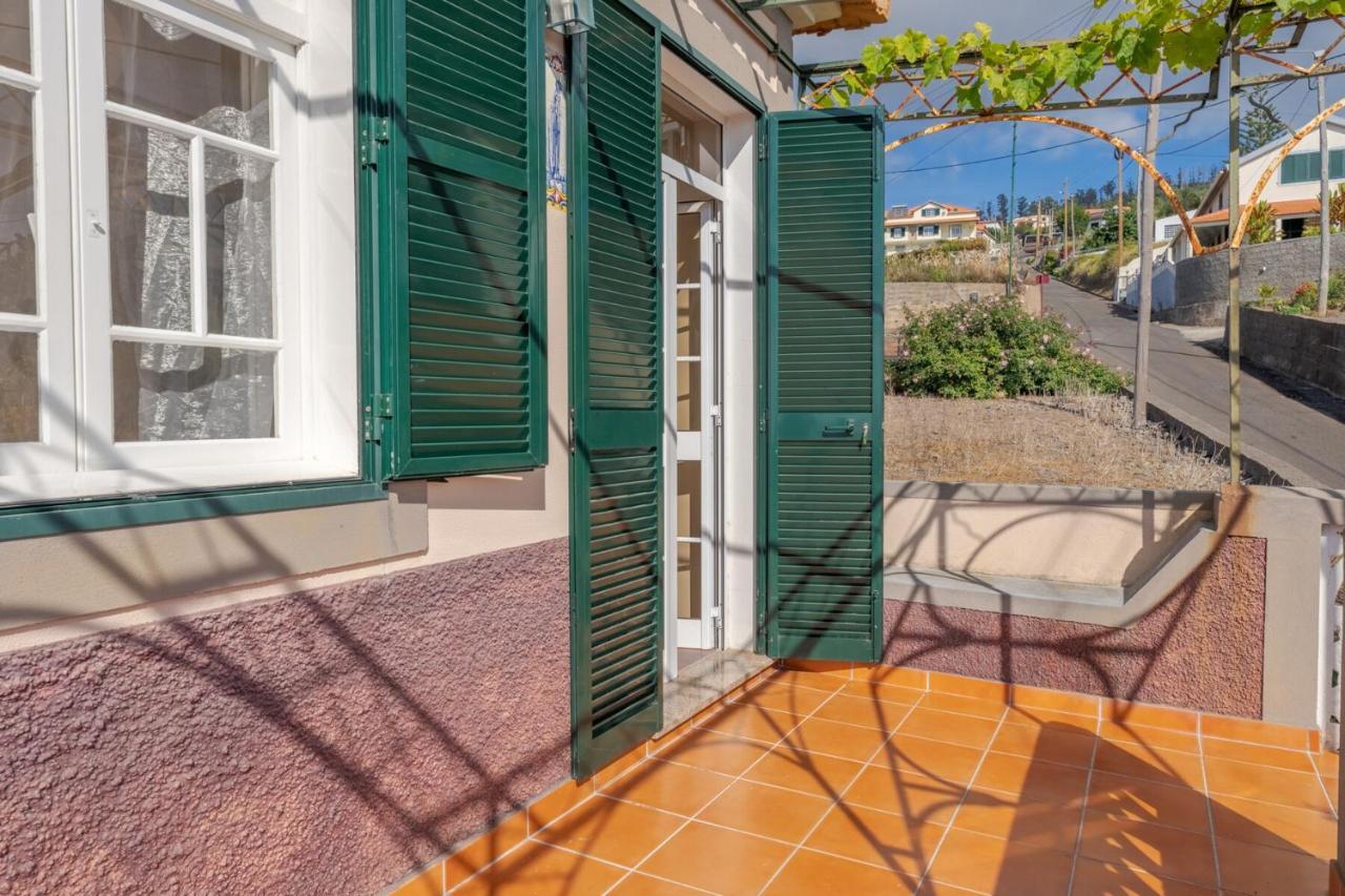 Cozy Villa Flora By Hr Madeira Estreito Da Calheta Екстер'єр фото