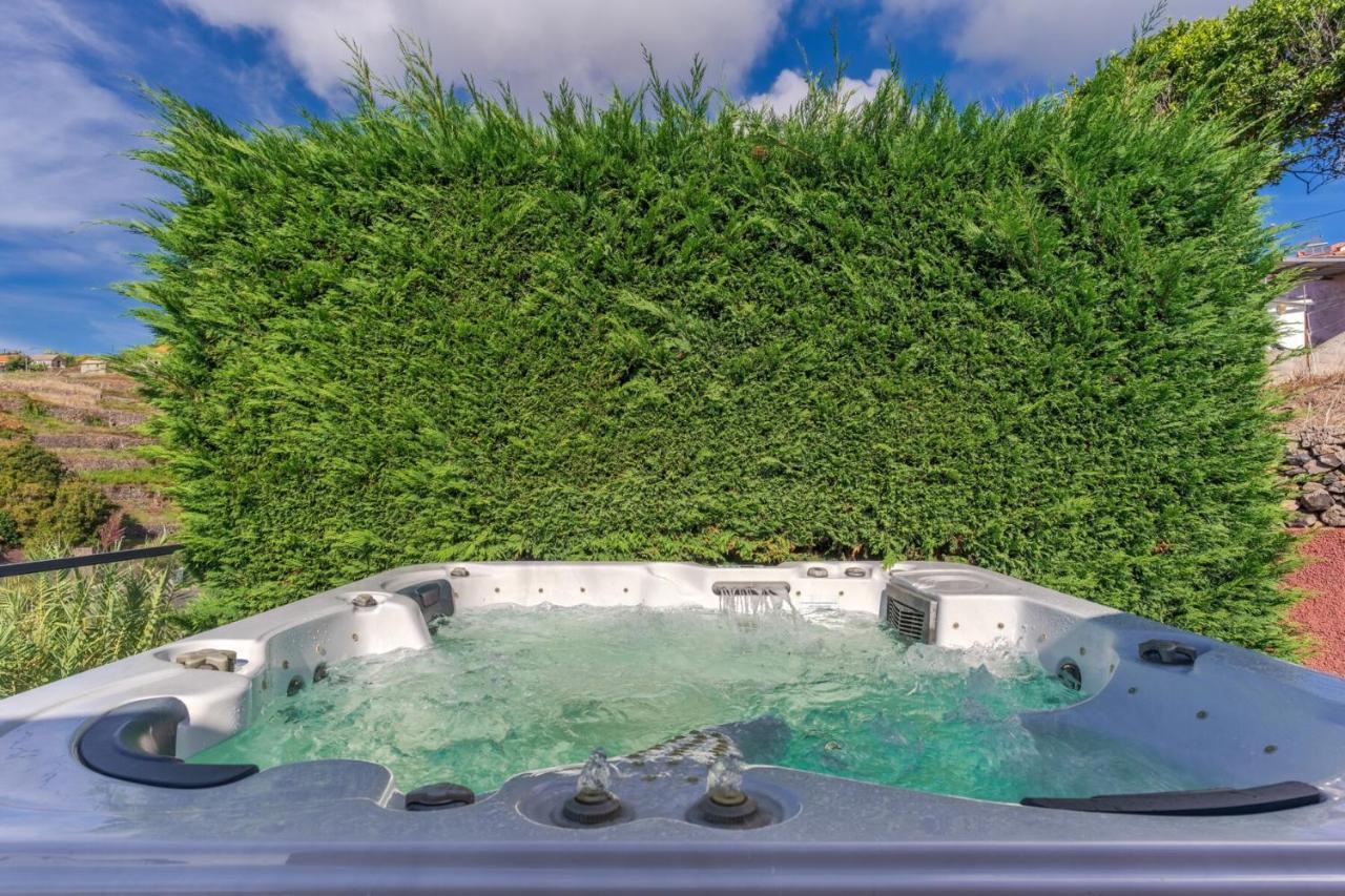 Cozy Villa Flora By Hr Madeira Estreito Da Calheta Екстер'єр фото